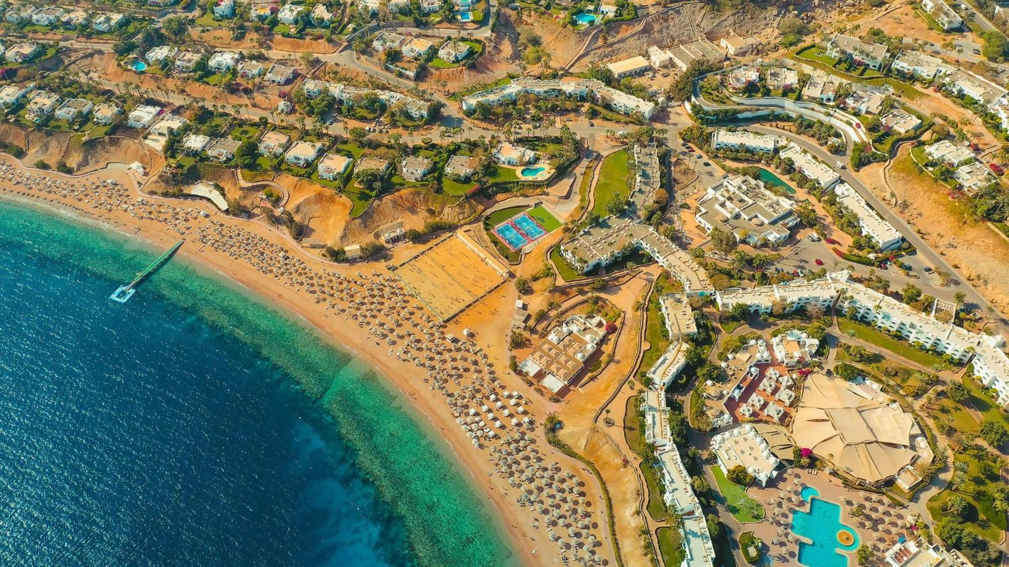 Domina coral bay resort&spa sharm el sheikh Exterior foto Aerial view of the bay